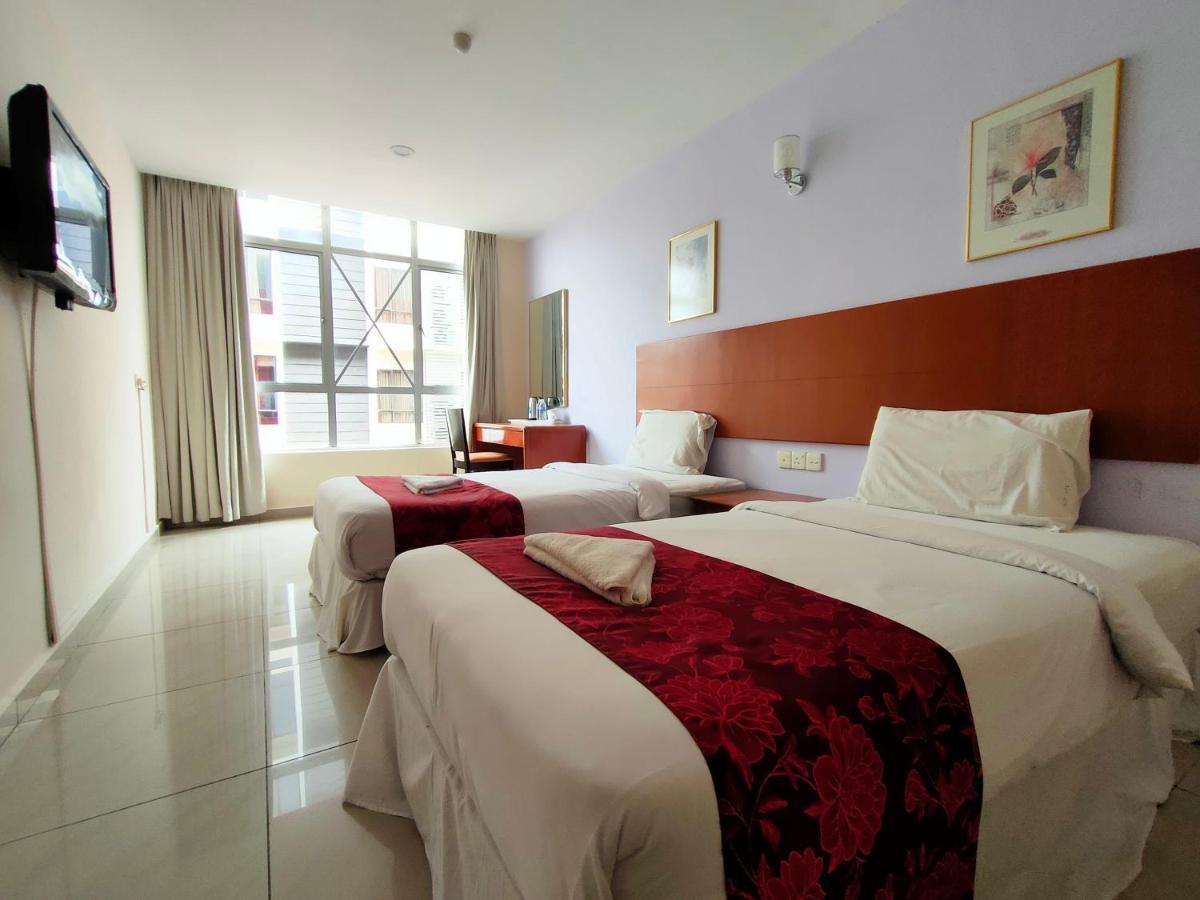 Mrc Hotel Melaka Raya Exterior foto