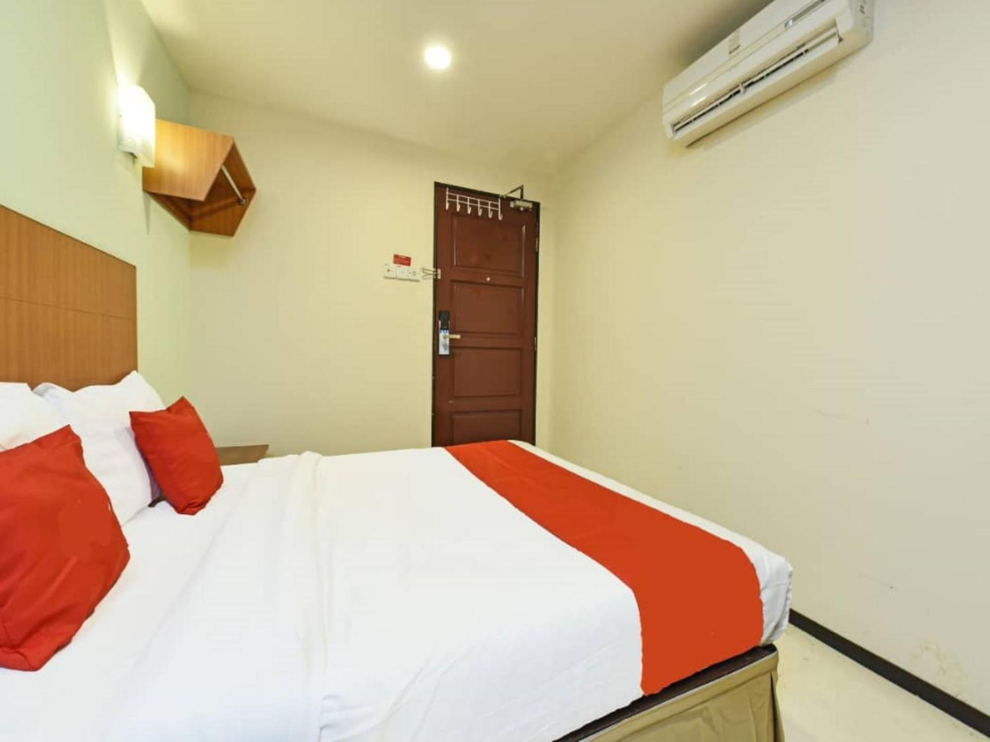 Mrc Hotel Melaka Raya Exterior foto