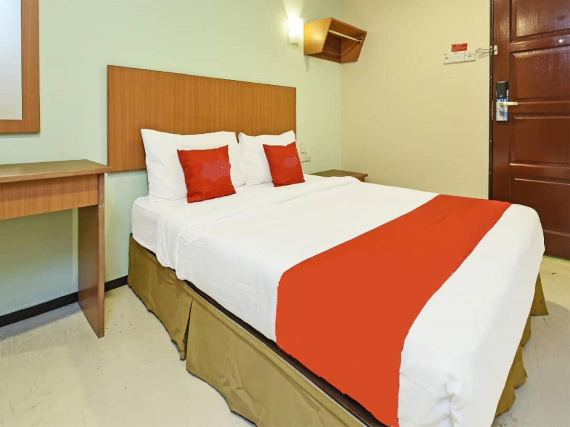 Mrc Hotel Melaka Raya Exterior foto